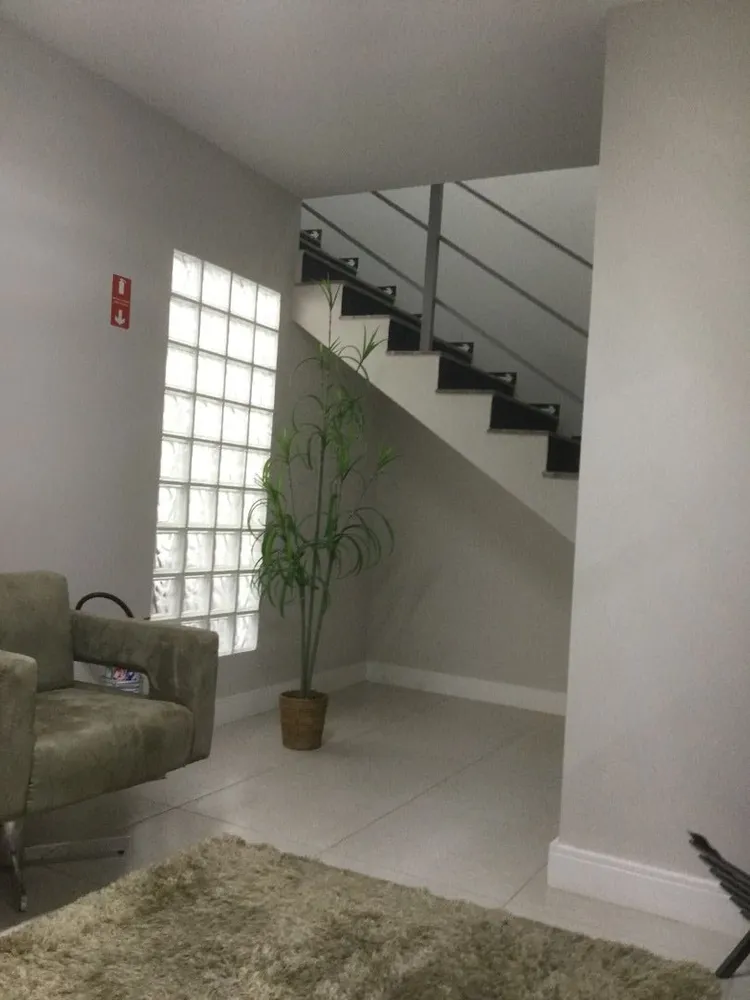 Casa, 4 quartos, 254 m² - Foto 1