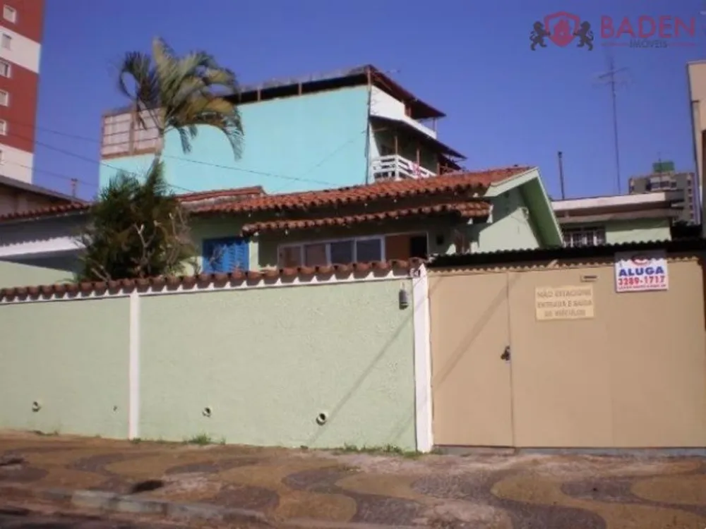 Casa, 3 quartos, 296 m² - Foto 1