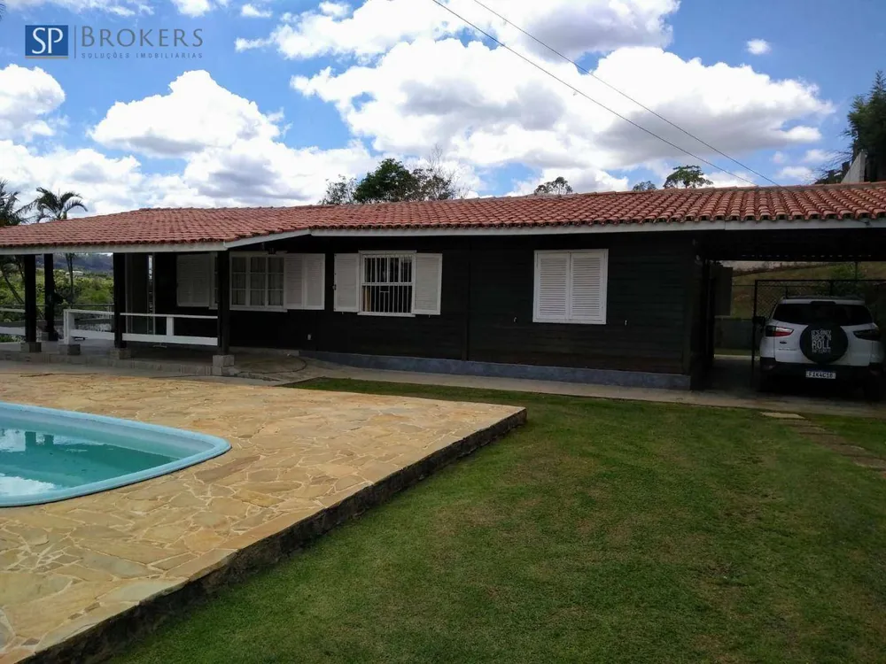 Chácara, 3 quartos, 2501 m² - Foto 1
