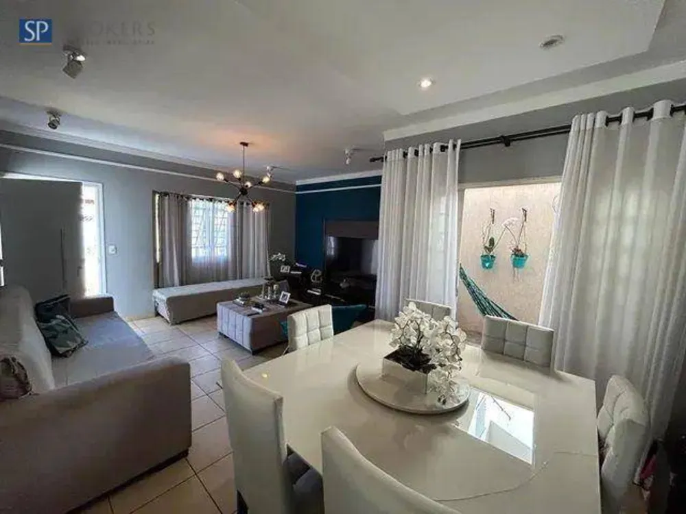 Casa, 3 quartos, 136 m² - Foto 1