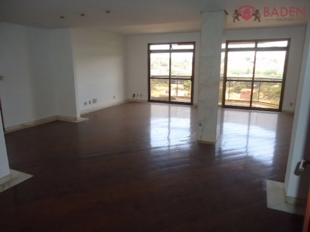 Apartamento, 3 quartos, 208 m² - Foto 1