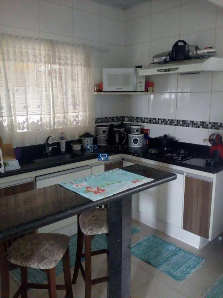 Casa, 6 quartos, 247 m² - Foto 3