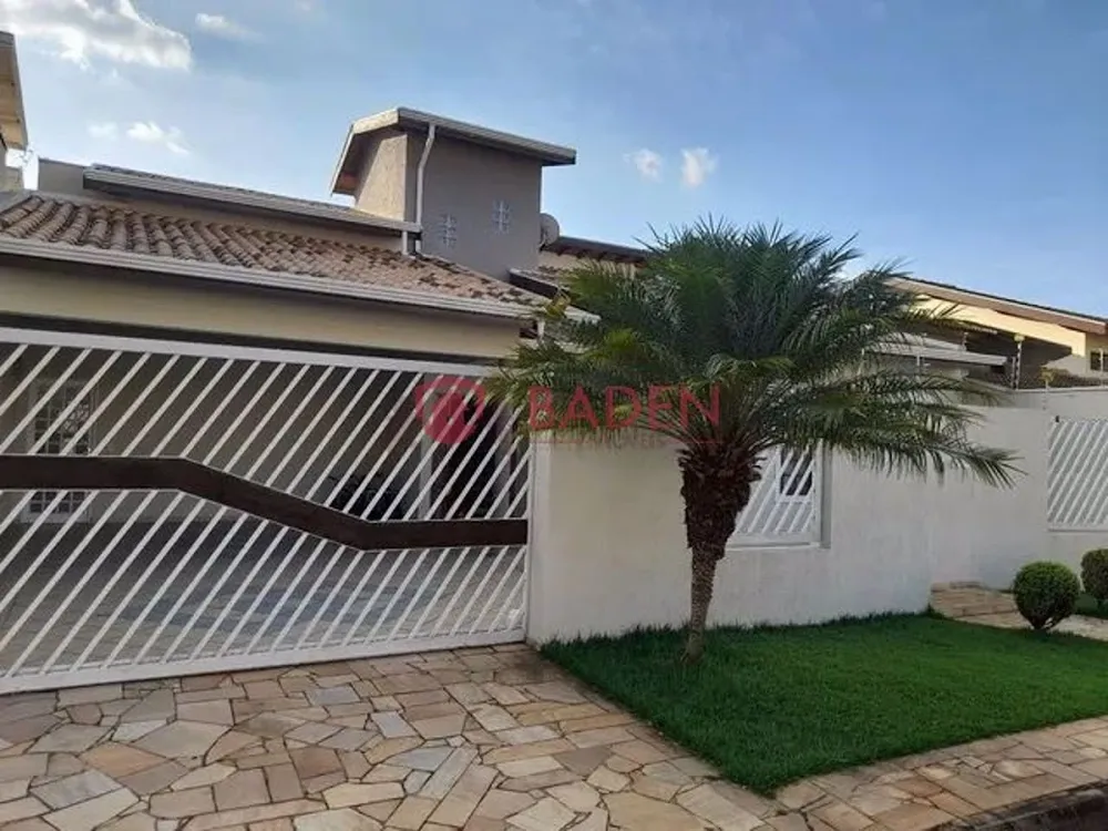 Casa, 4 quartos, 288 m² - Foto 1