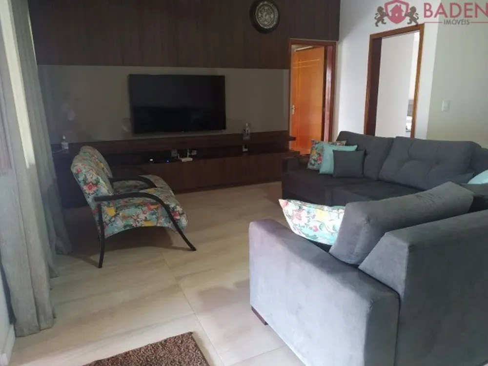 Chácara, 3 quartos, 1000 m² - Foto 4