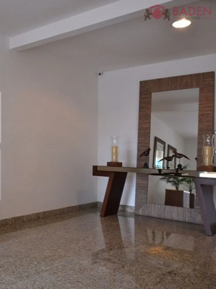 Apartamento, 3 quartos, 240 m² - Foto 1