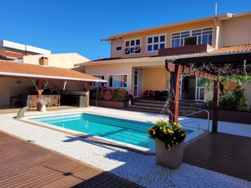 Casa, 4 quartos, 390 m² - Foto 1