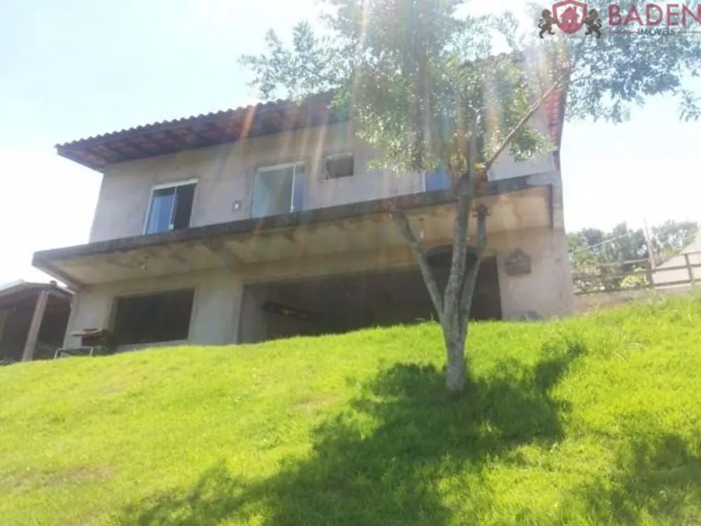 Casa, 3 quartos, 200 m² - Foto 1