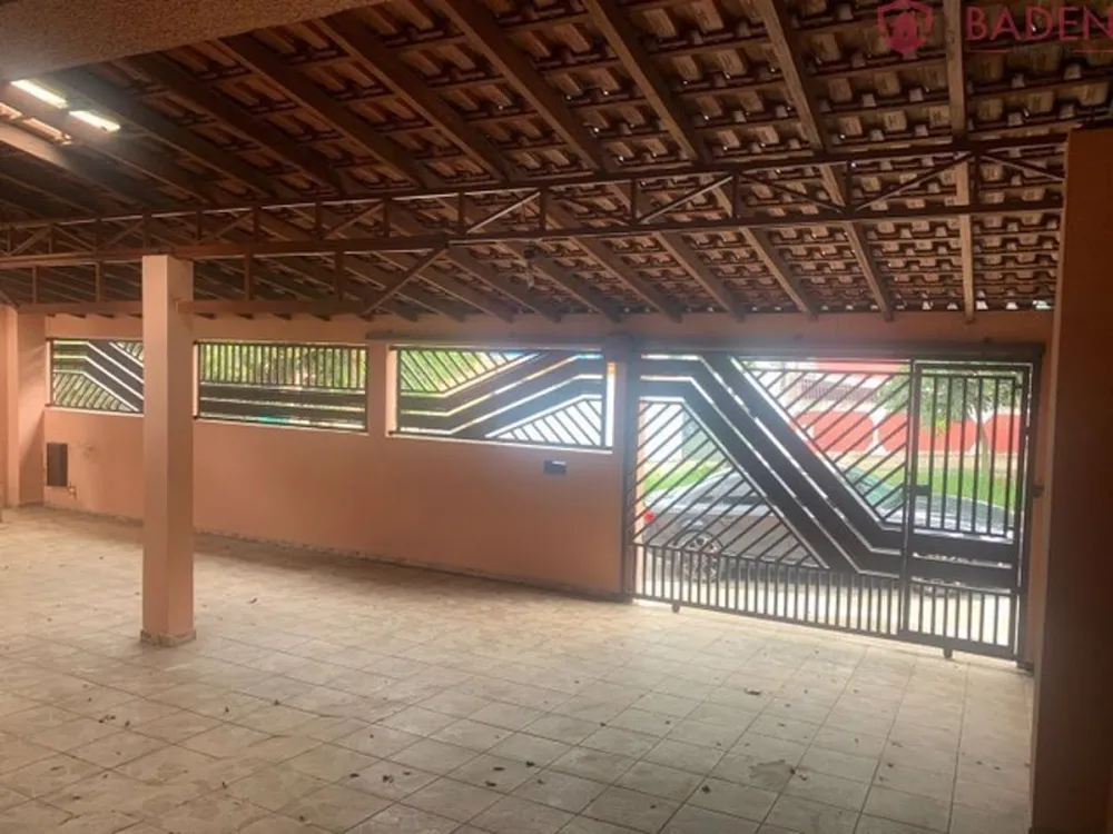 Casa, 3 quartos, 240 m² - Foto 2