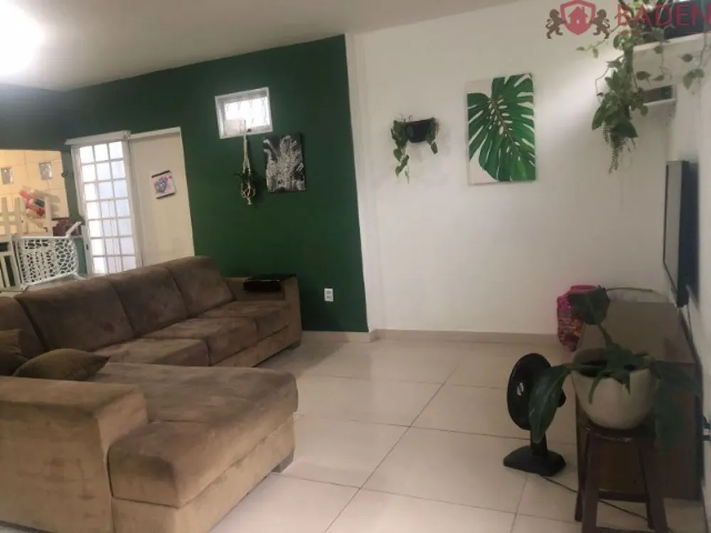 Casa, 5 quartos, 263 m² - Foto 2