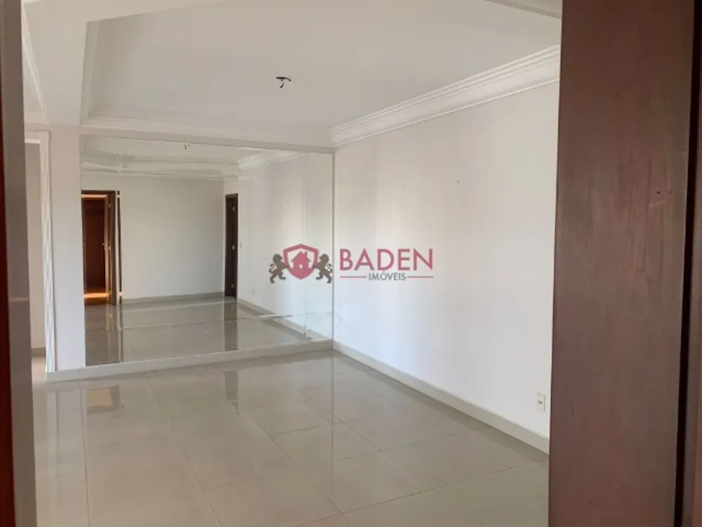 Apartamento, 3 quartos, 228 m² - Foto 2