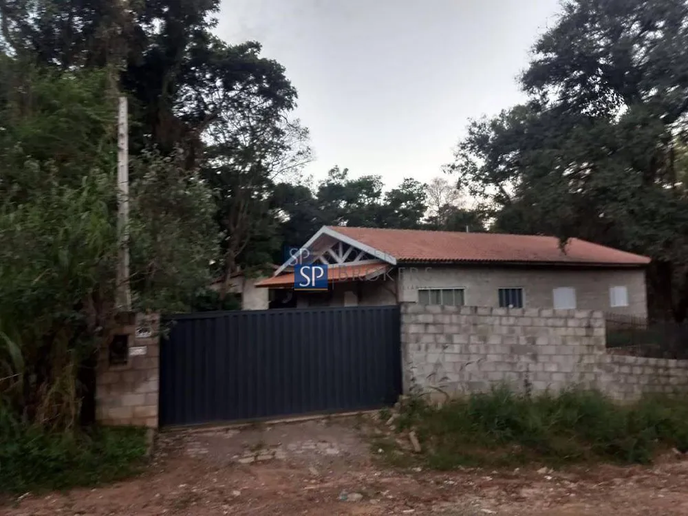 Chácara, 3 quartos, 260 m² - Foto 1