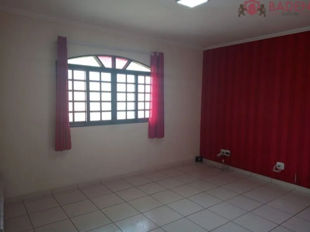 Casa, 3 quartos, 180 m² - Foto 2