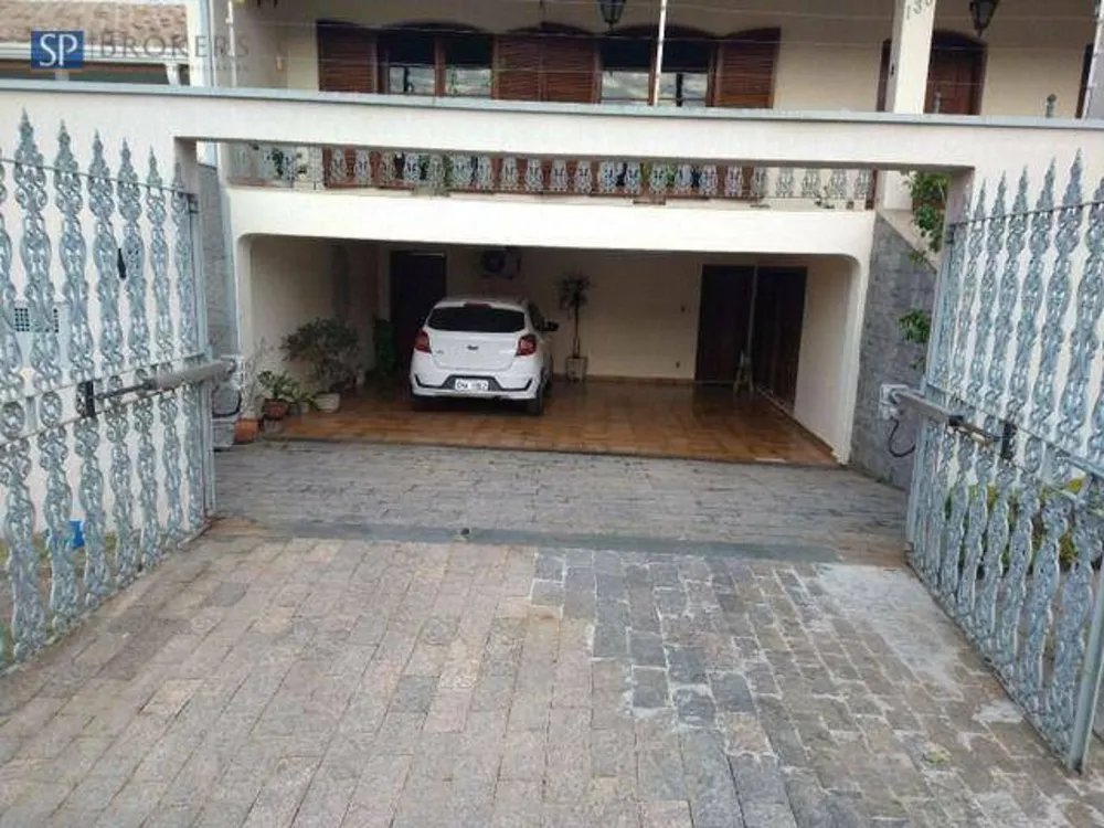Casa, 6 quartos, 297 m² - Foto 2