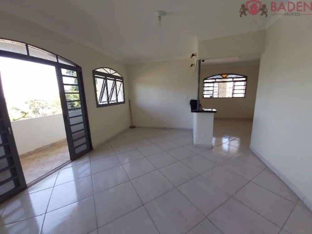 Casa, 3 quartos, 117 m² - Foto 2