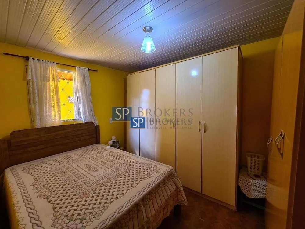 Casa, 5 quartos, 151 m² - Foto 1