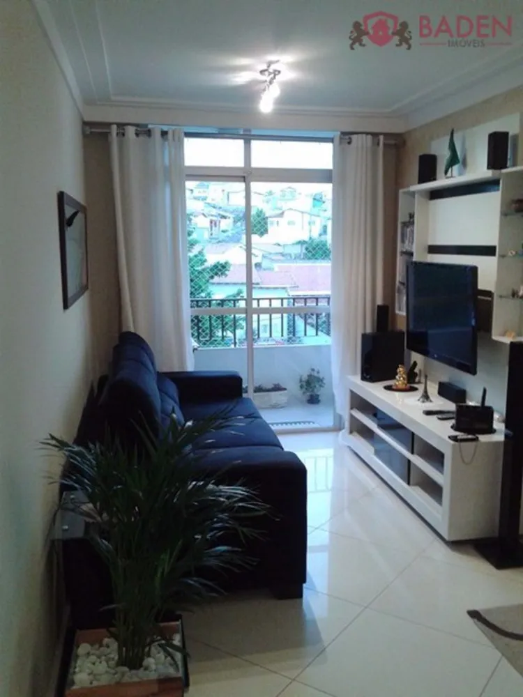 Apartamento, 3 quartos, 74 m² - Foto 2