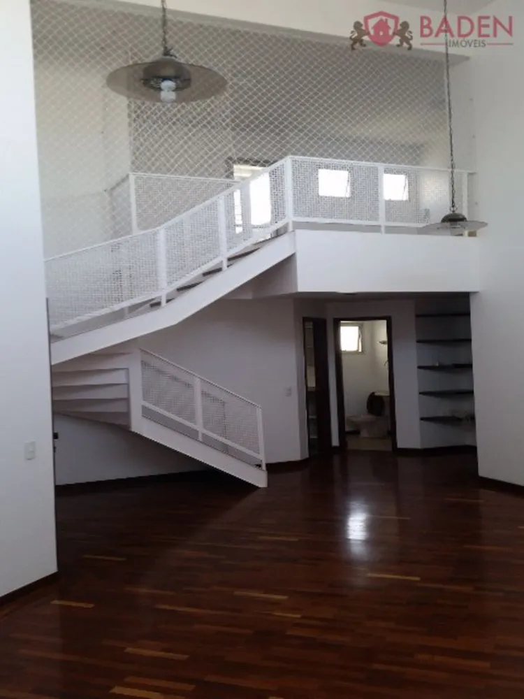 Cobertura, 3 quartos, 203 m² - Foto 1