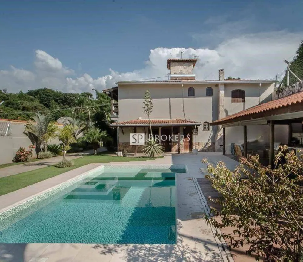 Chácara, 3 quartos, 1200 m² - Foto 1