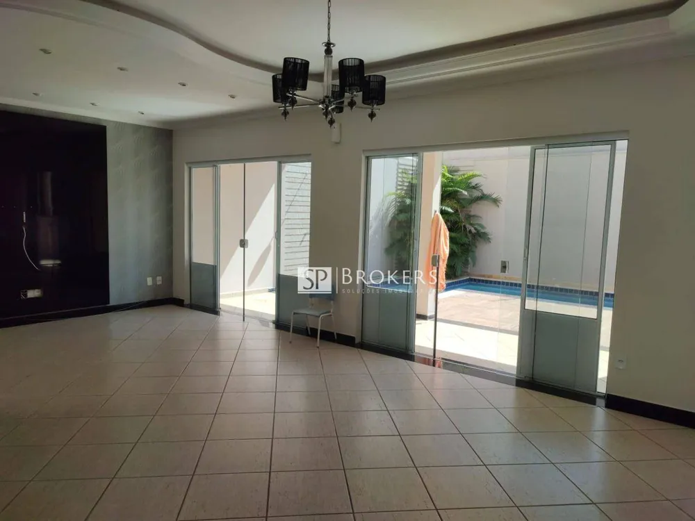 Casa, 5 quartos, 265 m² - Foto 4