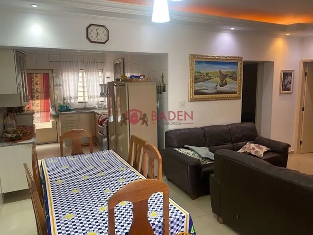 Casa, 3 quartos, 200 m² - Foto 4