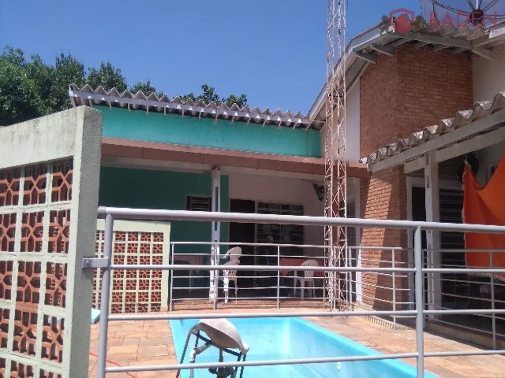 Chácara, 4 quartos, 240 m² - Foto 1