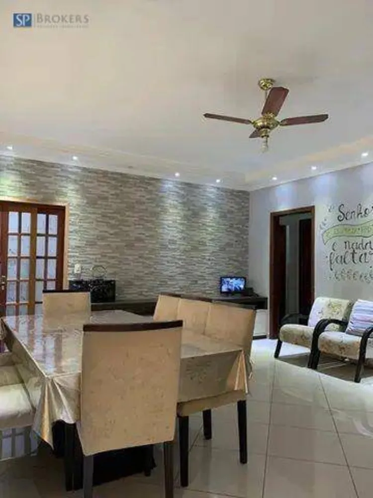 Casa, 4 quartos, 253 m² - Foto 3