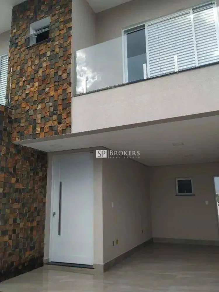 Casa, 3 quartos, 213 m² - Foto 2