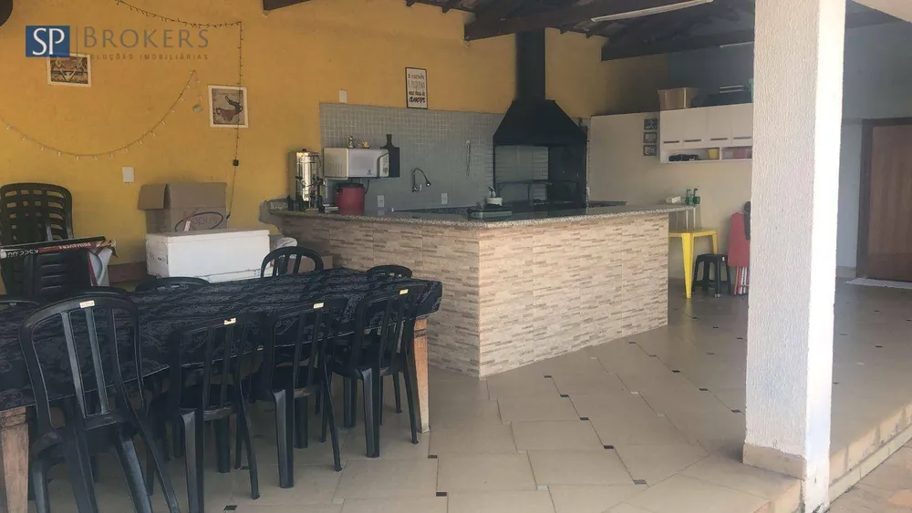 Chácara, 3 quartos, 2064 m² - Foto 1