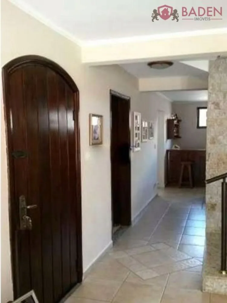 Casa, 4 quartos, 260 m² - Foto 2