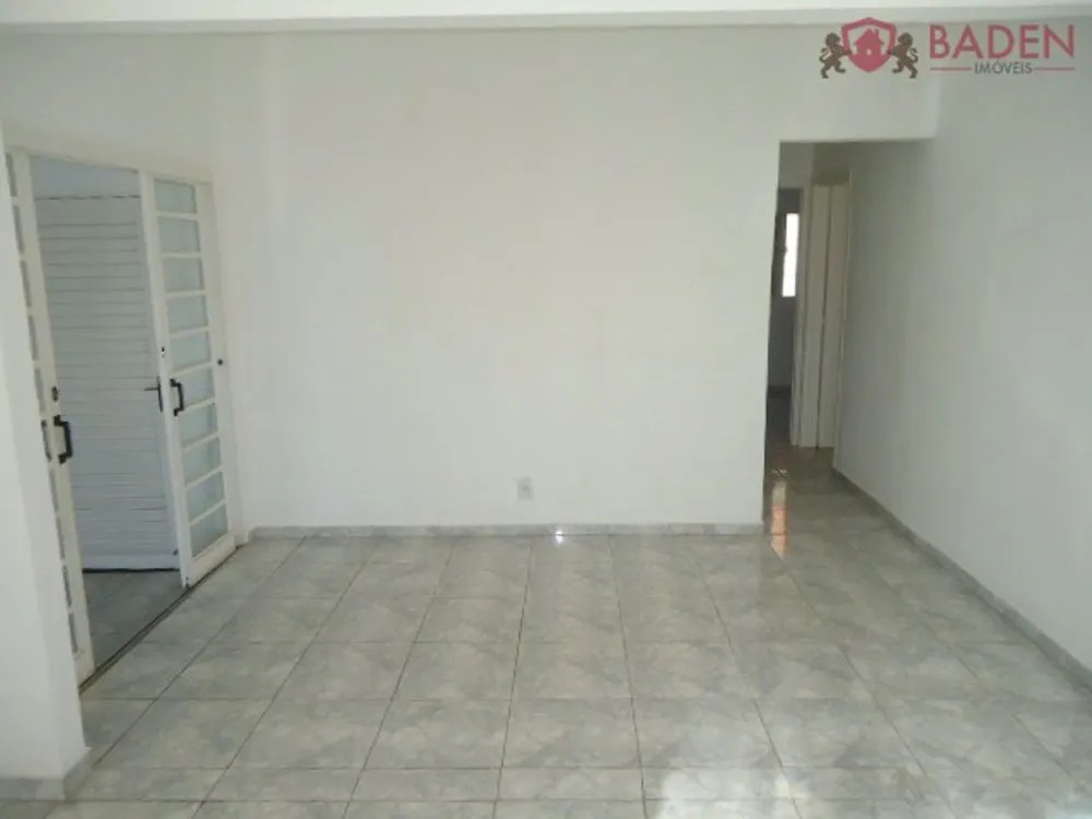 Casa, 4 quartos, 180 m² - Foto 1