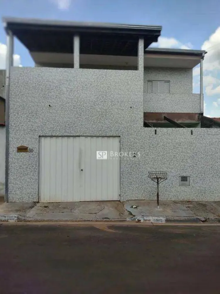 Casa, 5 quartos, 150 m² - Foto 1