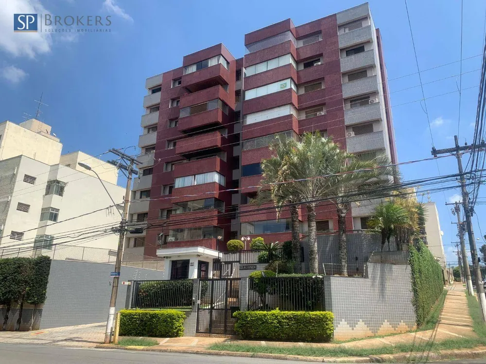 Apartamento, 3 quartos, 229 m² - Foto 1