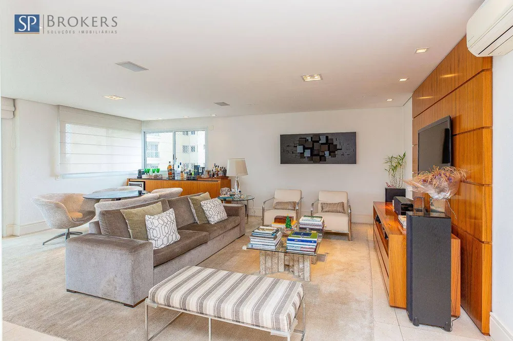 Apartamento, 4 quartos, 240 m² - Foto 2