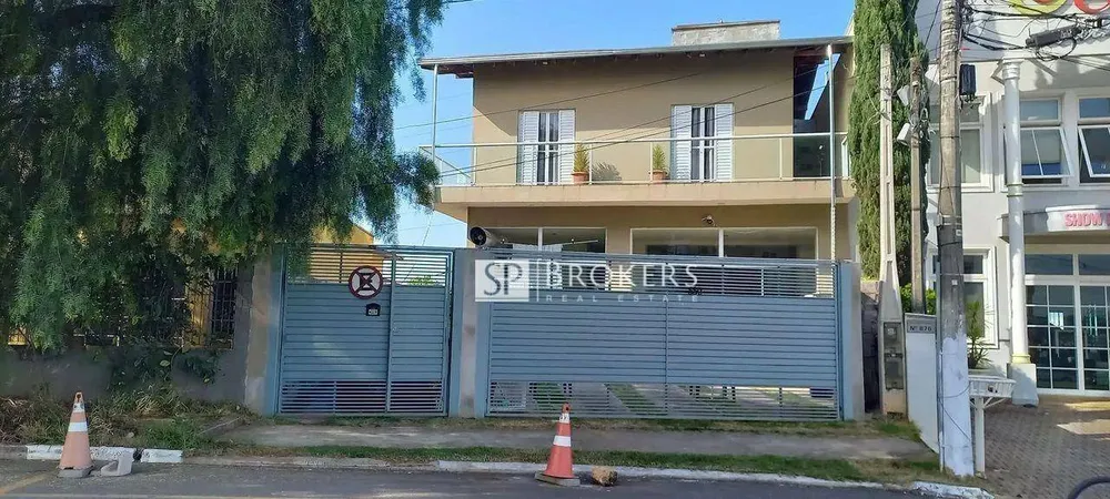 Casa, 3 quartos, 278 m² - Foto 1