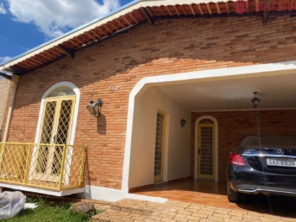 Casa, 5 quartos, 200 m² - Foto 1