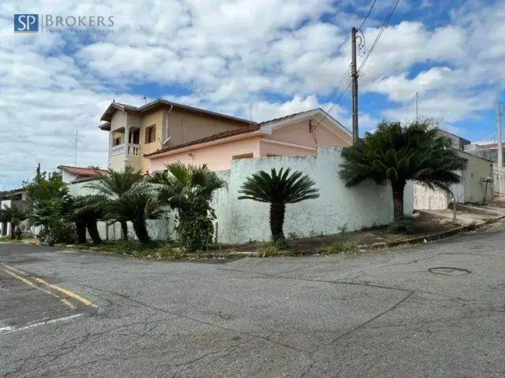 Casa, 6 quartos, 285 m² - Foto 1