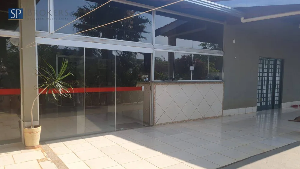 Chácara, 3 quartos, 1300 m² - Foto 1