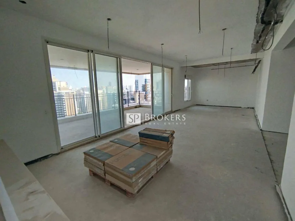 Apartamento, 3 quartos, 256 m² - Foto 2