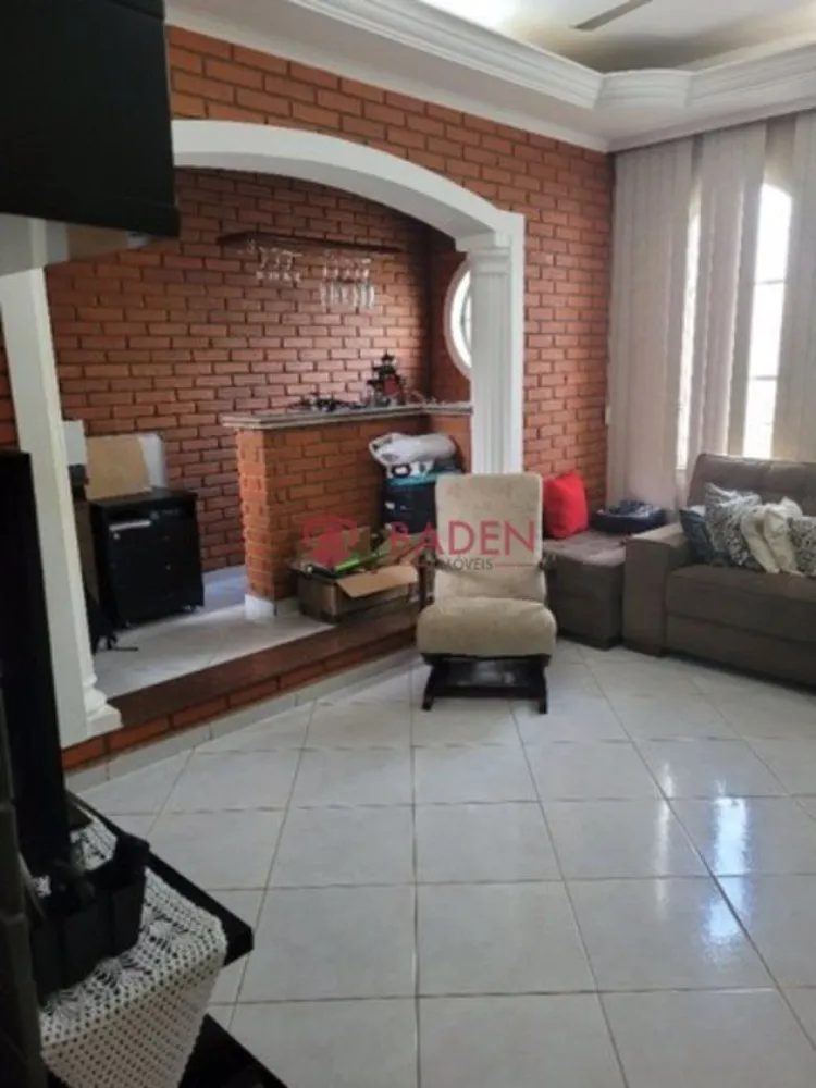 Casa, 3 quartos, 150 m² - Foto 1