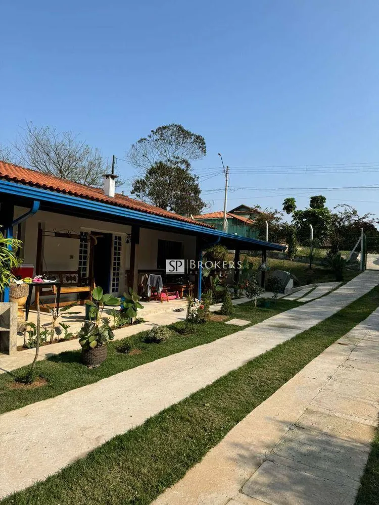 Chácara, 2 quartos, 1125 m² - Foto 2