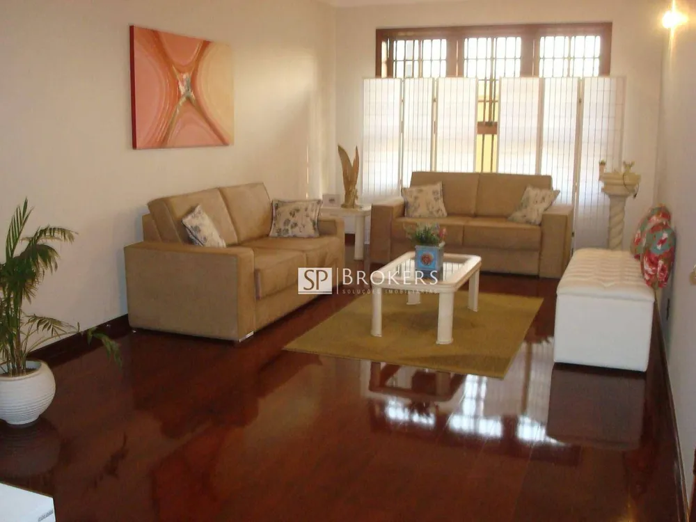 Casa, 3 quartos, 351 m² - Foto 1