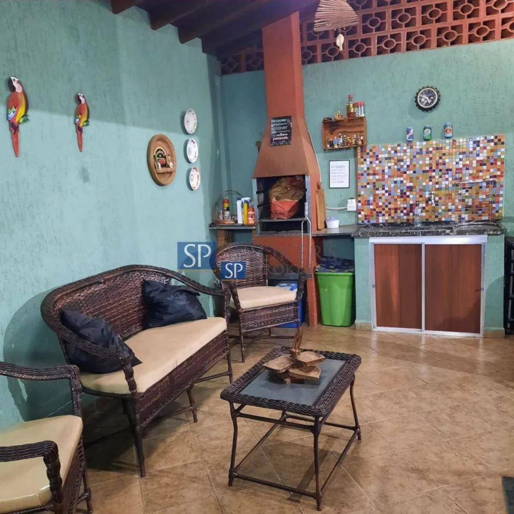 Casa, 3 quartos, 230 m² - Foto 1
