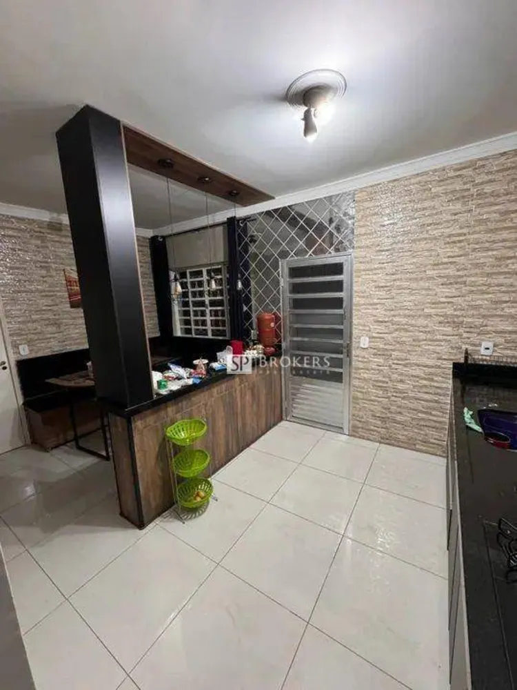 Casa, 3 quartos, 190 m² - Foto 2