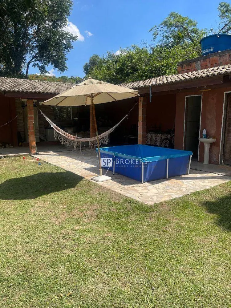 Chácara, 3 quartos, 1500 m² - Foto 1