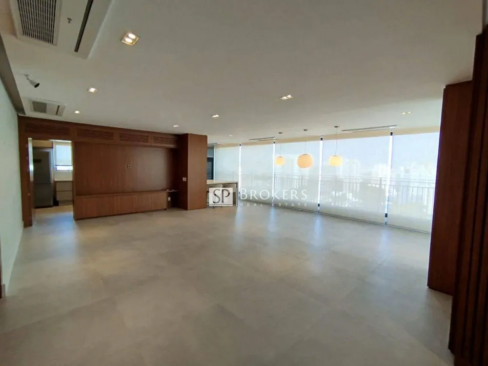 Apartamento, 3 quartos, 256 m² - Foto 1