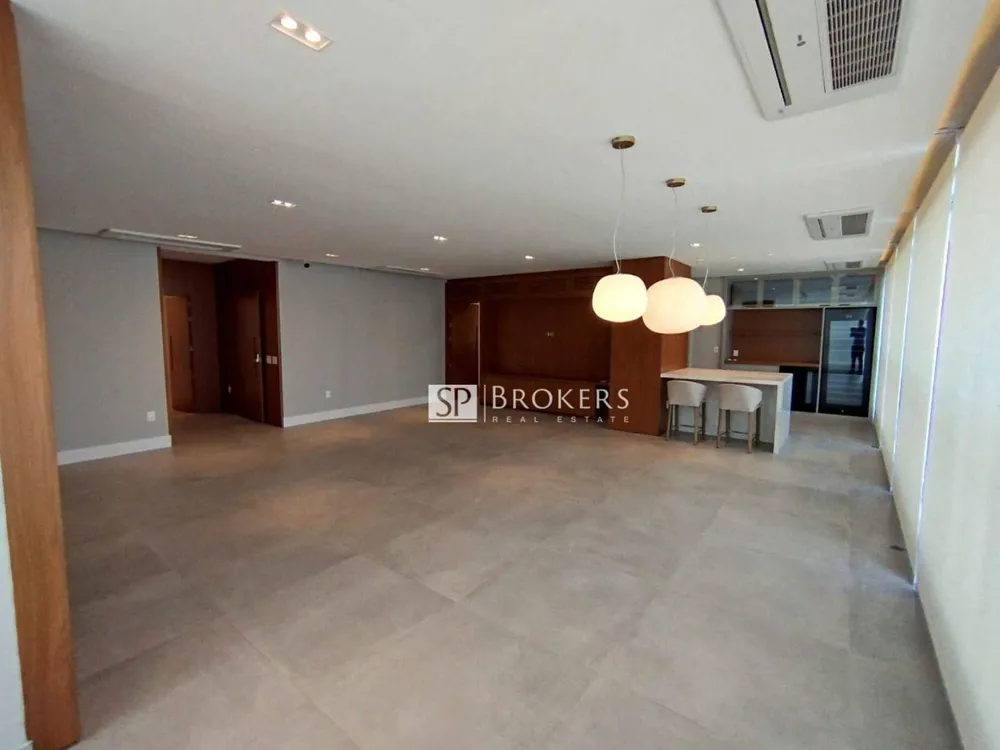 Apartamento, 3 quartos, 256 m² - Foto 3