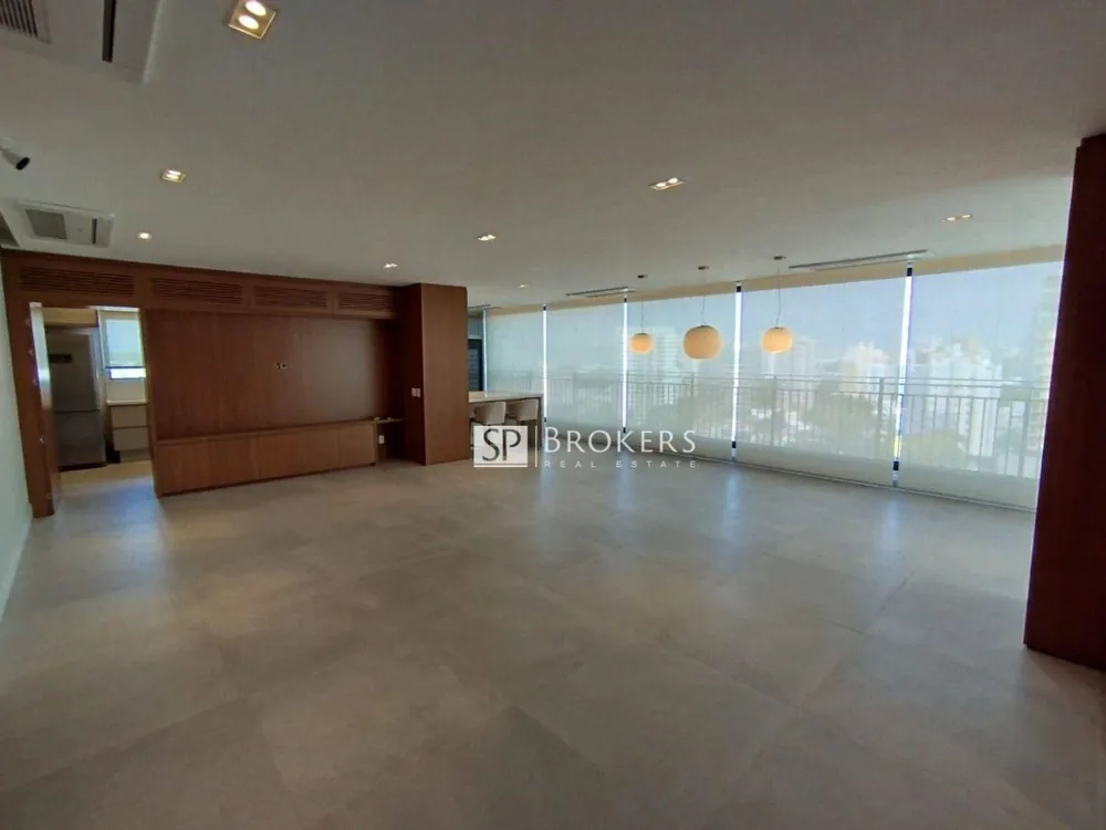 Apartamento, 3 quartos, 256 m² - Foto 2
