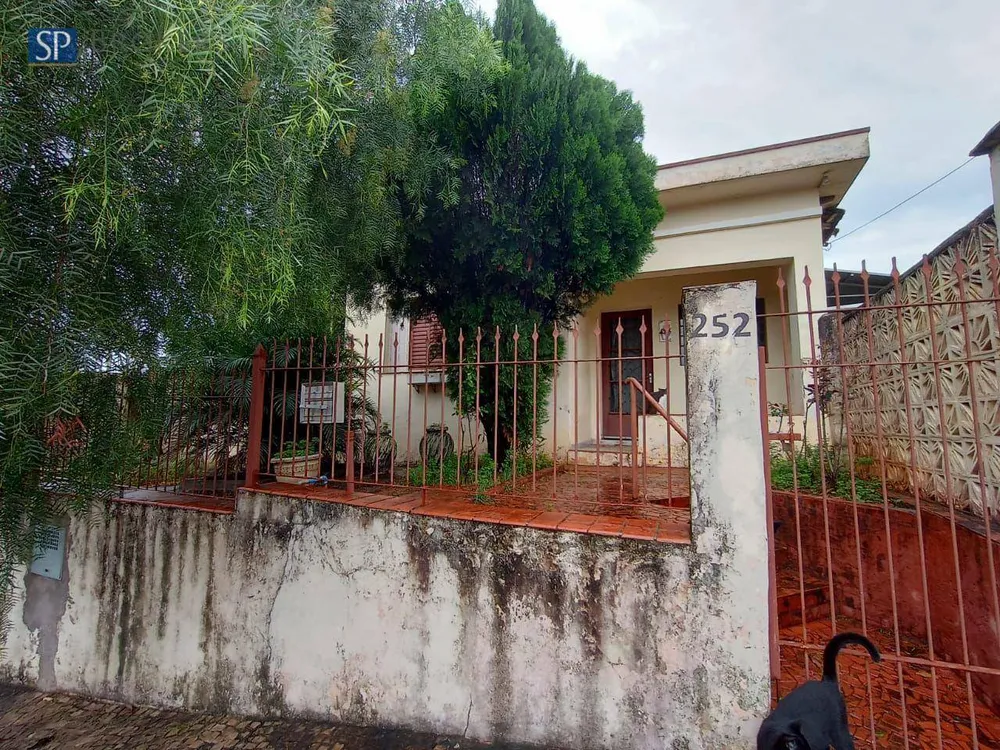 Casa, 3 quartos, 213 m² - Foto 2