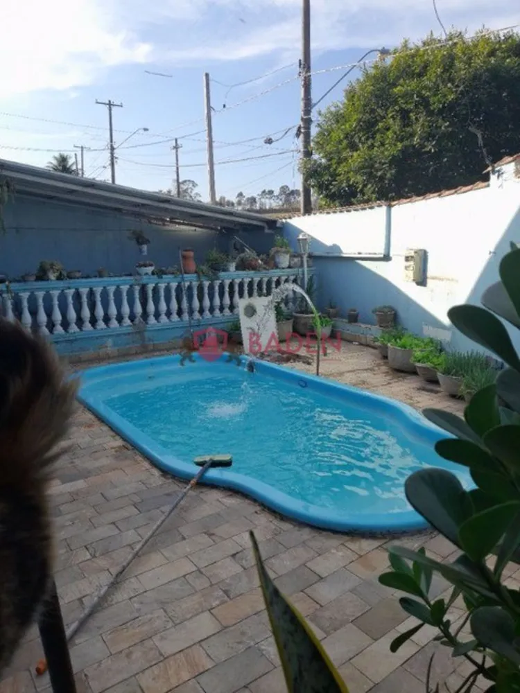 Casa, 4 quartos, 270 m² - Foto 1