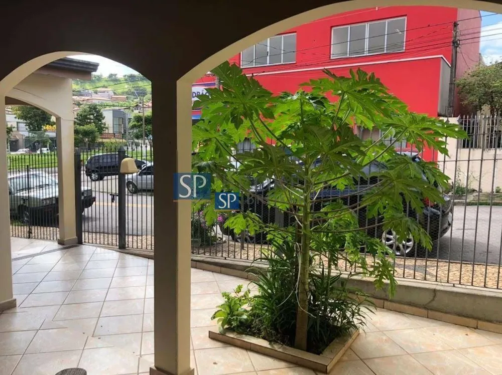Casa, 3 quartos, 180 m² - Foto 1